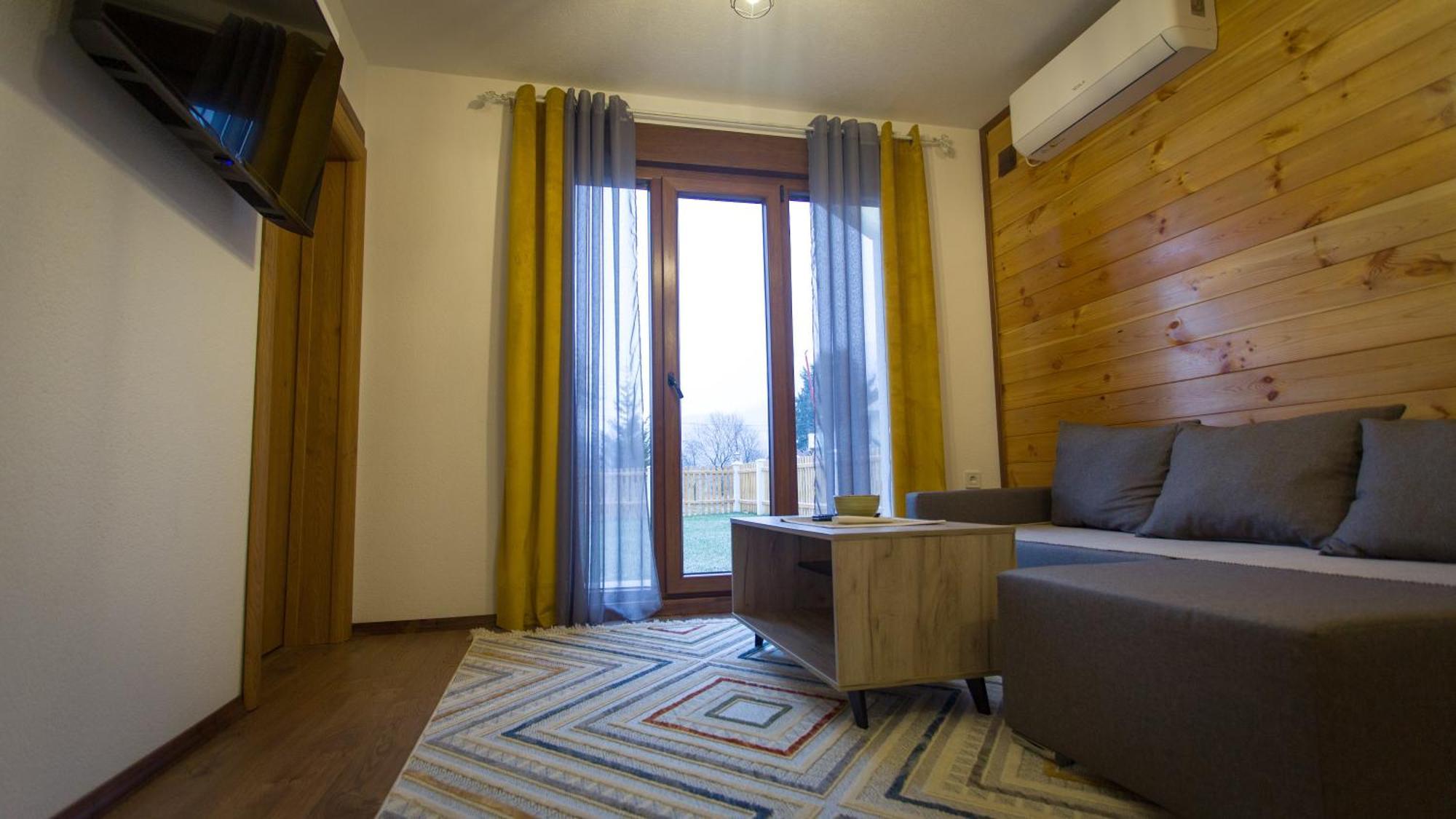 Mountain Mirage Holiday home